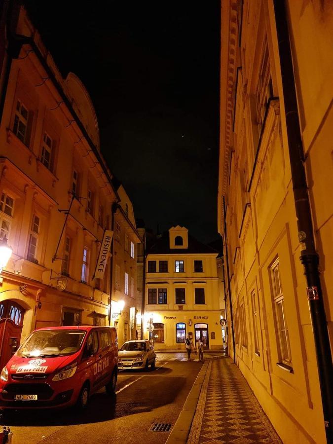 Laxmi Happy Home In Historical Prague Exterior photo